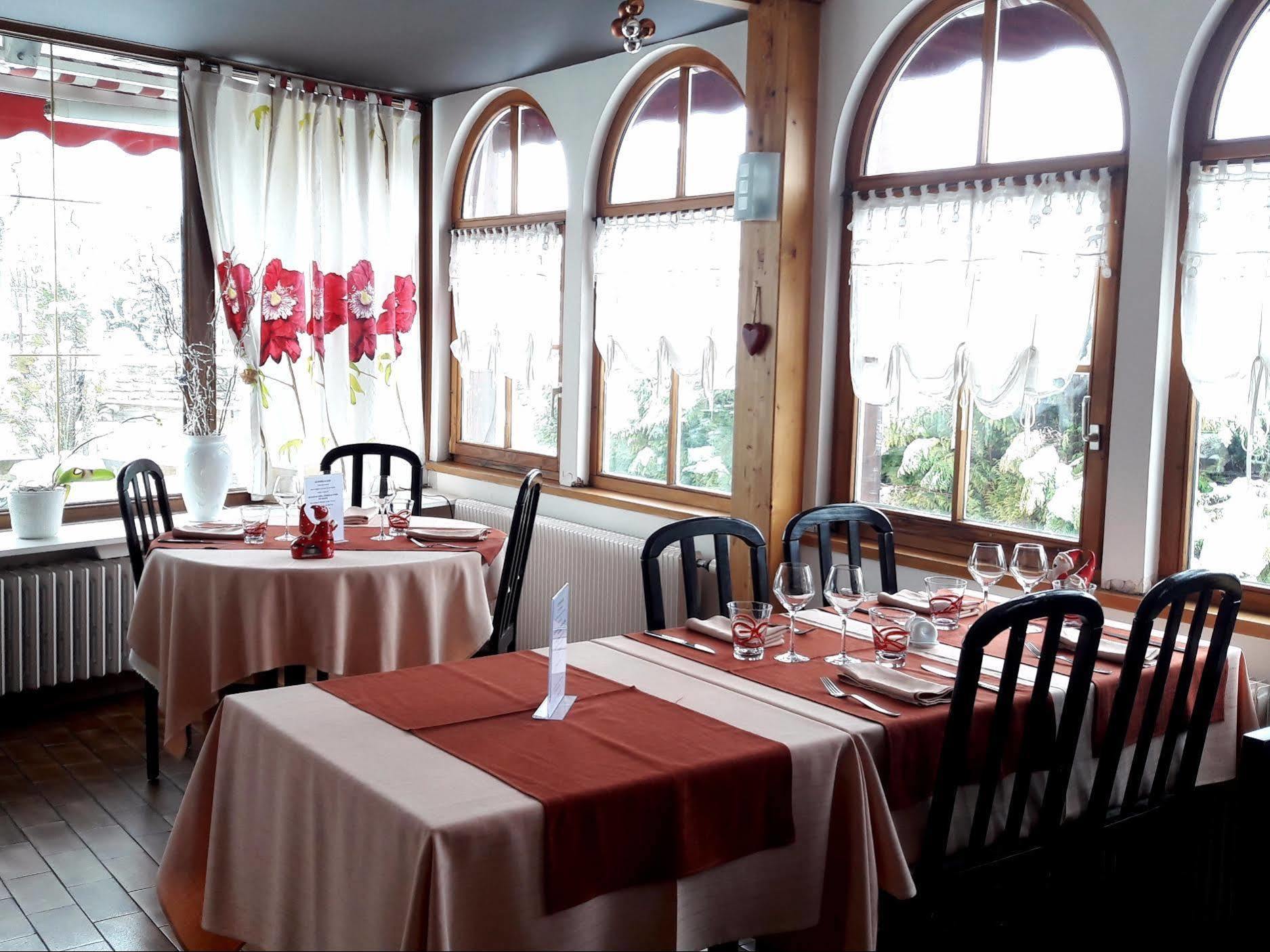 Hotel Restaurant Robichon Loray Екстериор снимка